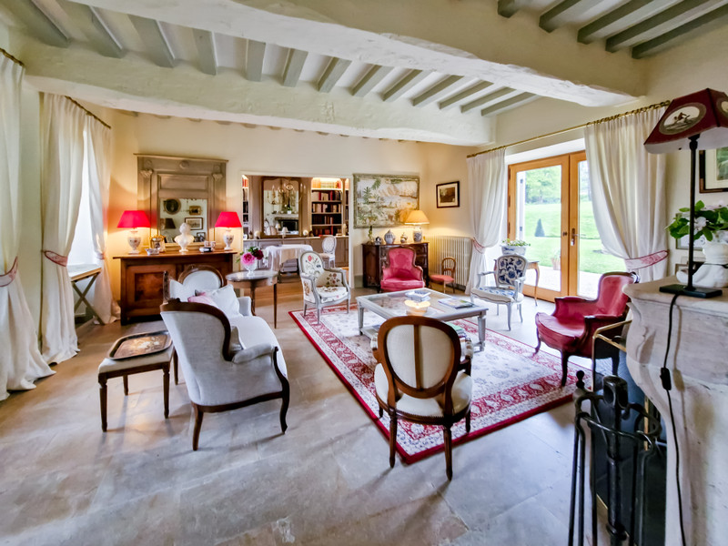 French property for sale in Cormatin, Saône-et-Loire - €1,200,000 - photo 2
