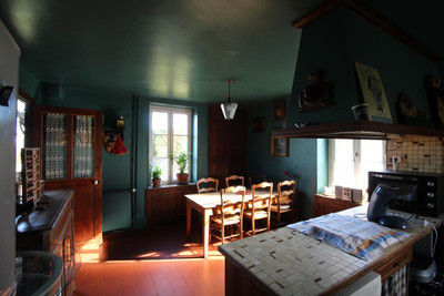 French property for sale in Anlezy, Nièvre - €187,000 - photo 3