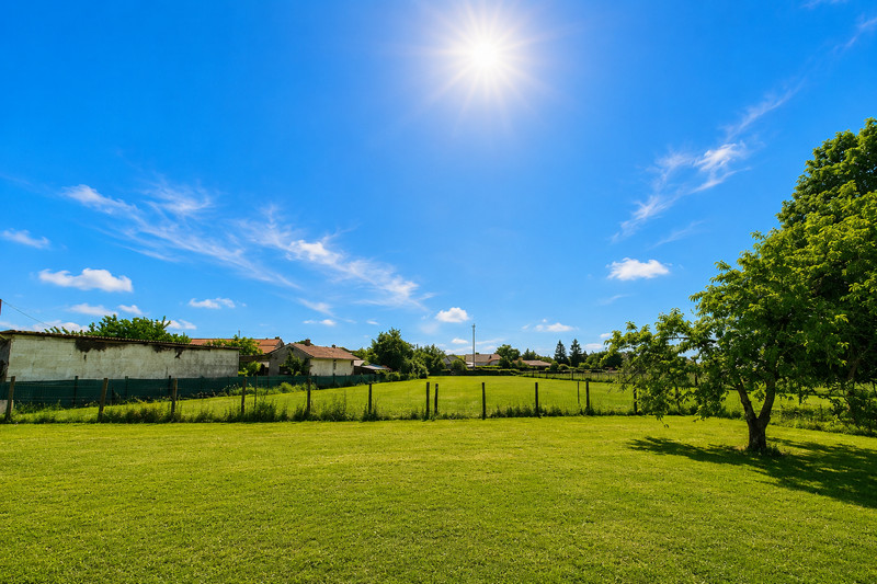 French property for sale in Mussidan, Dordogne - €305,000 - photo 2