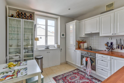 French property for sale in Nice, Alpes-Maritimes - €885,000 - photo 2