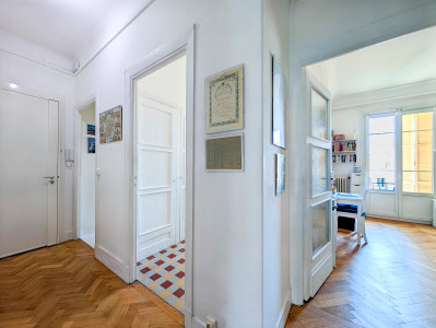 French property for sale in Nice, Alpes-Maritimes - €470,000 - photo 1