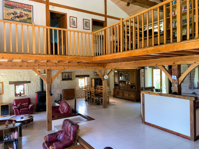 French property for sale in Chalais, Charente - €330,000 - photo 4