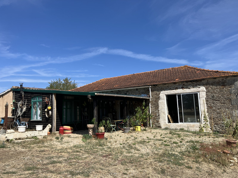 French property for sale in Millac, Vienne - €299,000 - photo 9