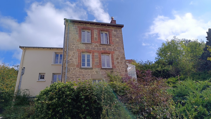 Maison à Aubusson, Creuse - photo 1