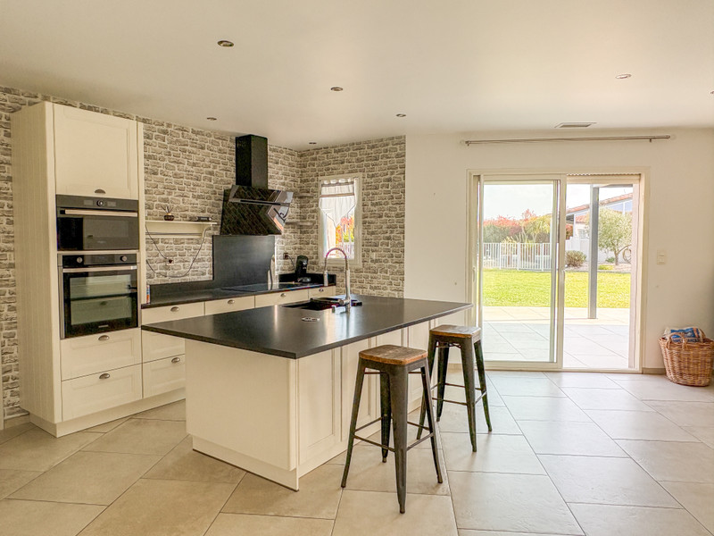 French property for sale in Villeneuve-lès-Montréal, Aude - €435,000 - photo 2
