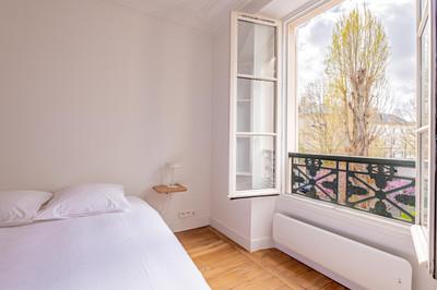 Paris 5 | Magnificent 3 room apartment refurbished | Hall of Fame |  Quiet, bright |2nd floor without elevator