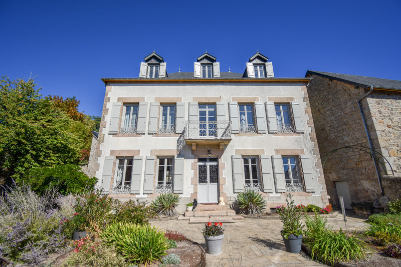French property for sale in Meymac, Corrèze - €530,000 - photo 0