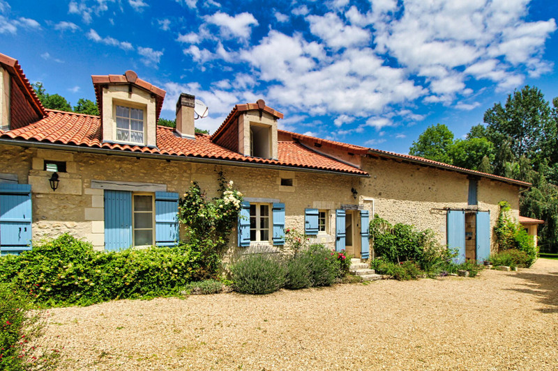 French property for sale in Brantôme en Périgord, Dordogne - €787,500 - photo 2