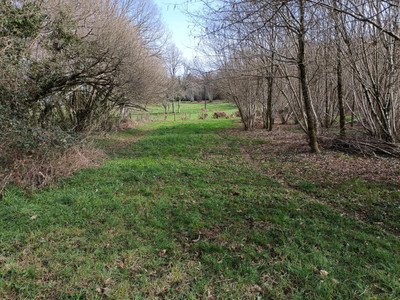 Terrain à vendre à Dournazac, Haute-Vienne, Limousin, avec Leggett Immobilier
