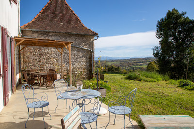 French property for sale in Lagor, Pyrénées-Atlantiques - €510,000 - photo 2