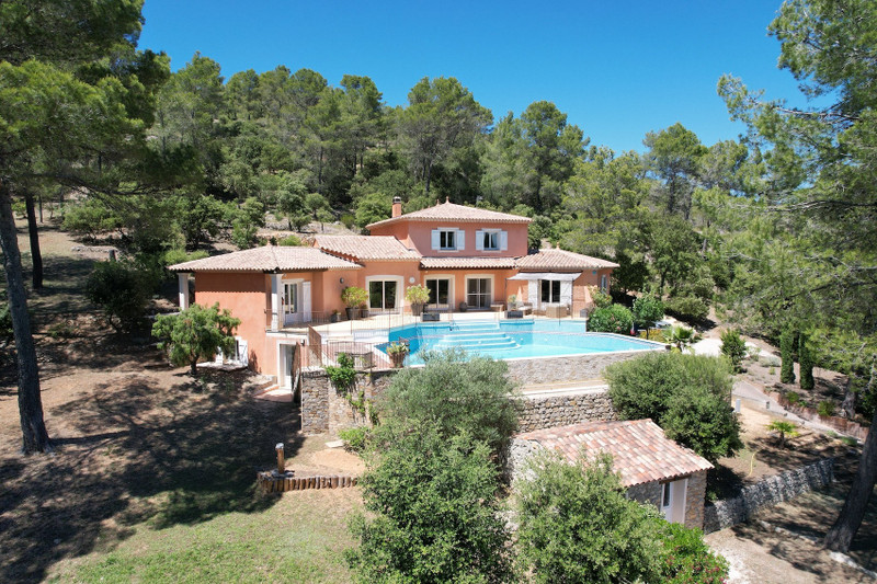 Maison à vendre à Correns, Var - 1.090.000 € - photo 1