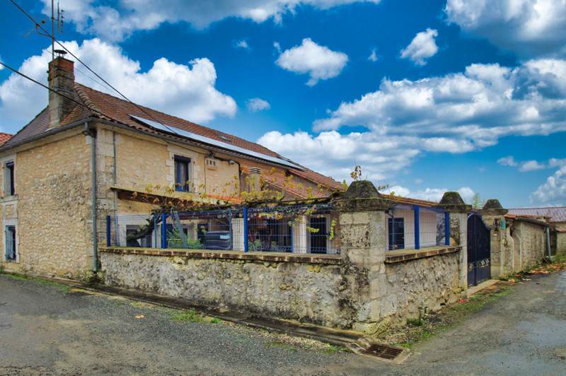 Maison à vendre à Mareuil en Périgord, Dordogne - 369 250 € - photo 1