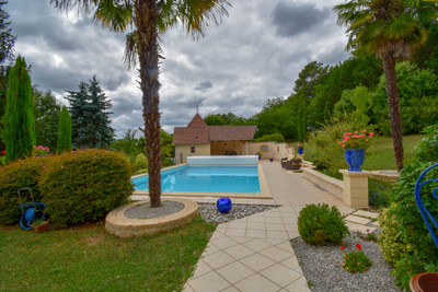 French property for sale in Cublac, Corrèze - €420,000 - photo 1