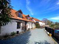 Maison à vendre à ST SATURNIN, Cher - 285.690 € - photo 1