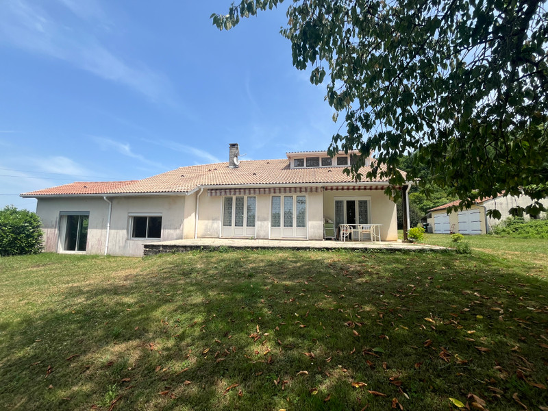 Maison à vendre à Pessac-sur-Dordogne, Gironde - 199.800 € - photo 1