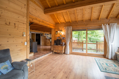 Beautiful standalone chalet for sale in the Three Valleys, featuring an apartment and constructible land