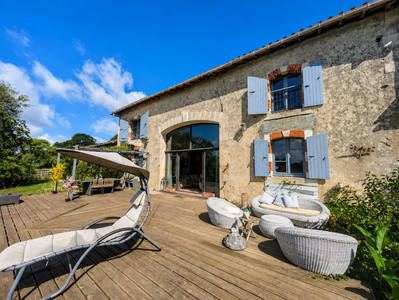 French property for sale in Reffannes, Deux-Sèvres - €424,000 - photo 5