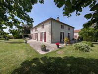 Propriété à vendre à Condéon, Charente - 485 000 € - photo n°9