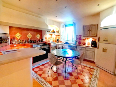 French property for sale in Auriol, Bouches-du-Rhône - €1,590,000 - photo 5