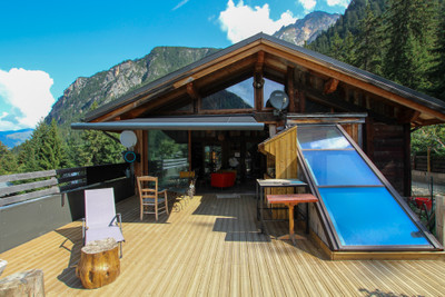 Grand Chalet sur Pralognan-la-Vanoise avec vue exceptionnelle, jardin ensoleillé et piscine intérieure