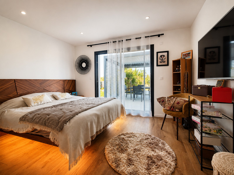 French property for sale in Sainte-Marie-la-Mer, Pyrénées-Orientales - €698,000 - photo 5