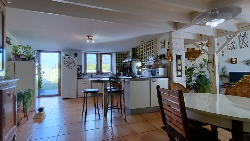 French property for sale in Aussac-Vadalle, Charente - €299,000 - photo 5