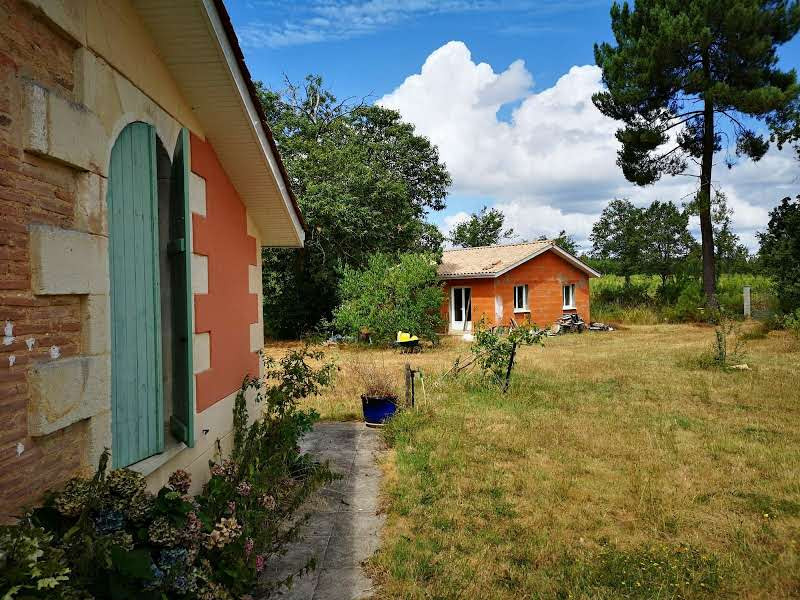 French property for sale in Bayas, Gironde - &#8364;420,000 - photo 7