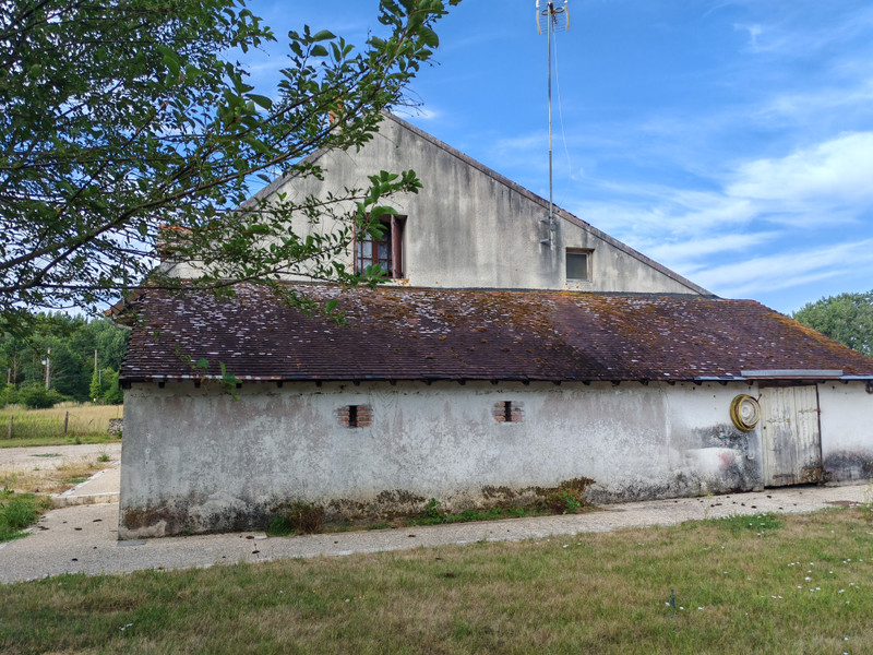 French property for sale in Cour-Cheverny, Loir-et-Cher - €212,760 - photo 5
