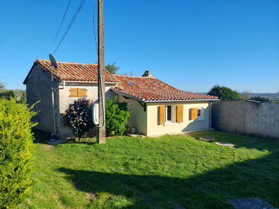 Maison à vendre à Villebois-Lavalette, Charente, Poitou-Charentes, avec Leggett Immobilier