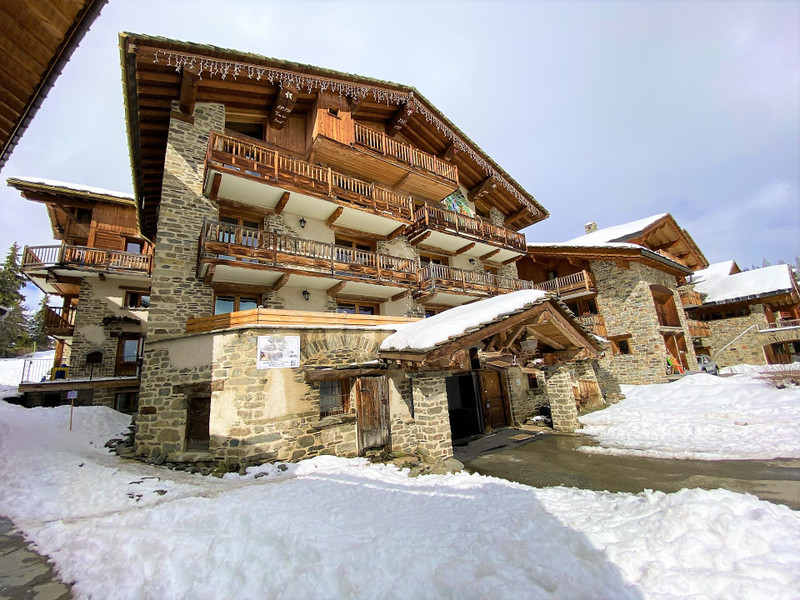 Chalet for sale in Montvalezan Savoie Grande Piste Front SKI Chalet
