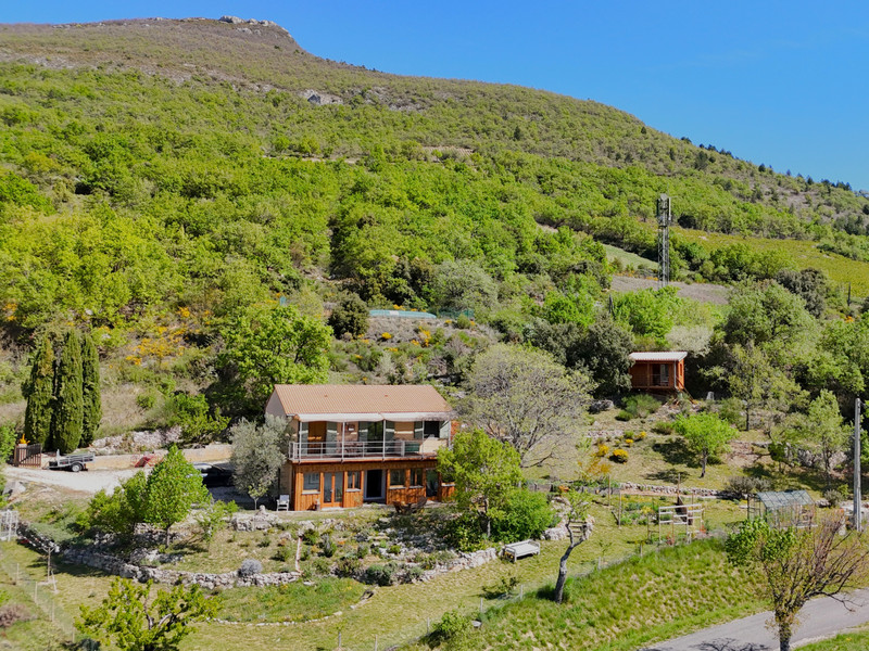 French property for sale in Bellecombe-Tarendol, Drôme - €398,000 - photo 0