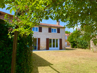 Maison à vendre à Paizay-Naudouin-Embourie, Charente - 73.000 € - photo 1