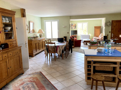 French property for sale in L'Isle-Jourdain, Vienne - €249,999 - photo 2