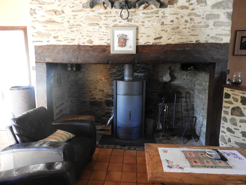 French property for sale in Vigeois, Corrèze - €399,990 - photo 5
