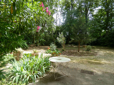 French property for sale in Pierrelatte, Drôme - €359,000 - photo 13
