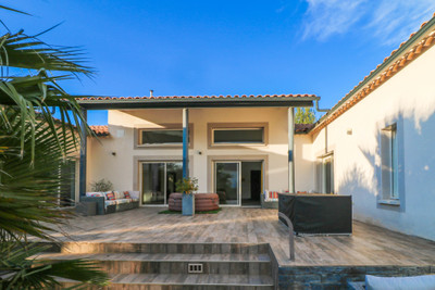 Maison à vendre à Castillon-du-Gard, Gard, Languedoc-Roussillon, avec Leggett Immobilier