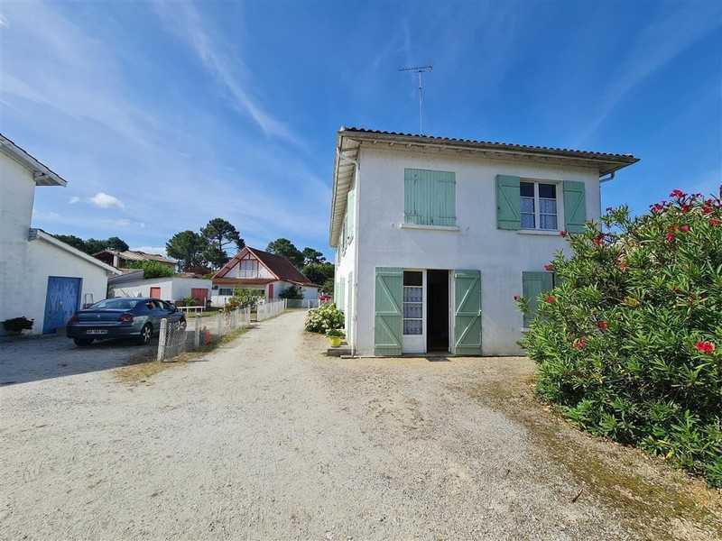 French property for sale in Carcans, Gironde - €1,808,510 - photo 3