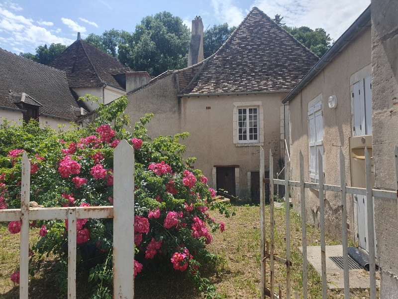 Maison à vendre à Le Blanc, Indre - 140.292 € - photo 1