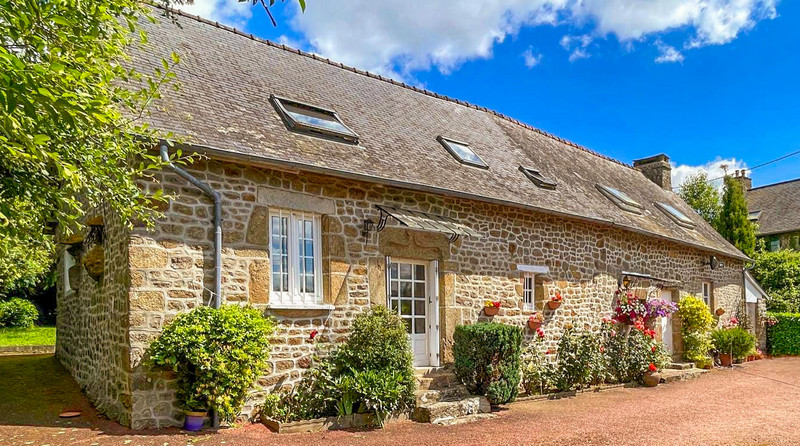 French property for sale in Montreuil-Poulay, Mayenne - €109,000 - photo 0