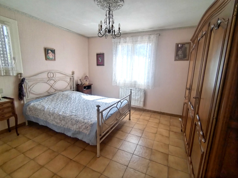 French property for sale in La Garde, Var - €425,500 - photo 9