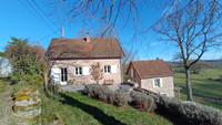 Maison à vendre à Auzances, Creuse - 189 000 € - photo 1