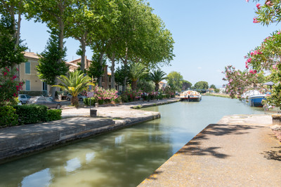 Maison à vendre à Sallèles-d'Aude, Aude, Languedoc-Roussillon, avec Leggett Immobilier