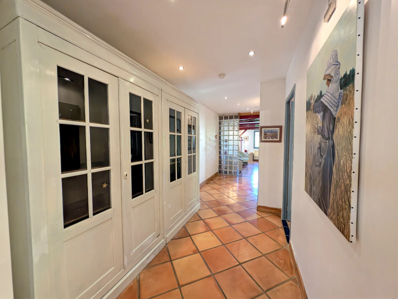 French property for sale in Rochefort-du-Gard, Gard - €410,000 - photo 5