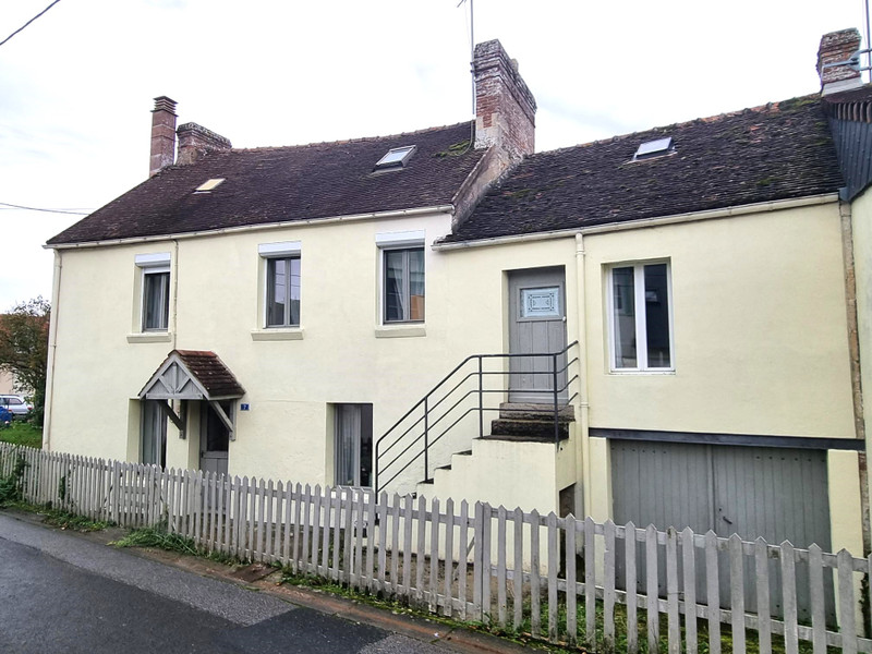 Maison à vendre à Nonant-le-Pin, Orne - 101 200 € - photo 1