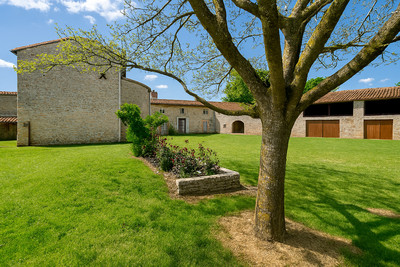 French property for sale in Villefagnan, Charente - €304,950 - photo 9