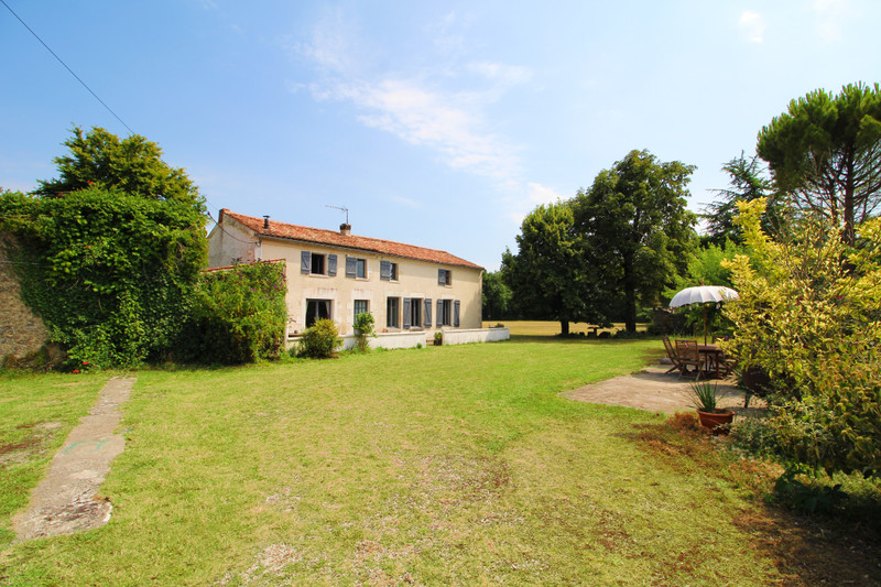 Maison à vendre à Néré, Charente-Maritime - 199.800 € - photo 1