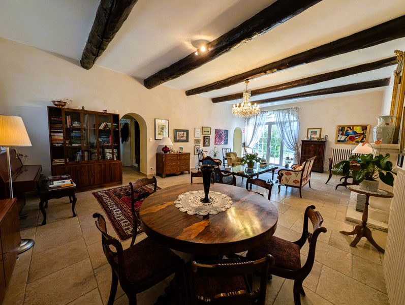 French property for sale in Saint-Saturnin-lès-Avignon, Vaucluse - €578,000 - photo 3