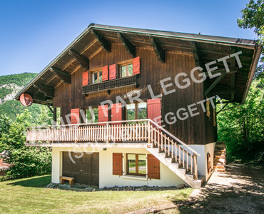 Maison à vendre à Sixt-Fer-à-Cheval, Haute-Savoie, Rhône-Alpes, avec Leggett Immobilier