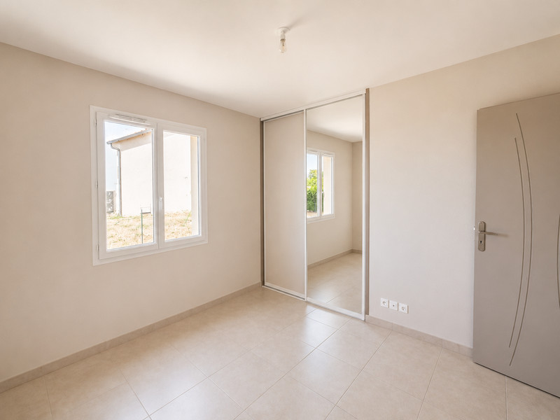 French property for sale in Saint-Romain, Charente - €199,800 - photo 4