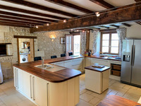 Maison à vendre à Chalais, Charente - 335.000 € - photo 5